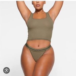 Skims cotton rib tank